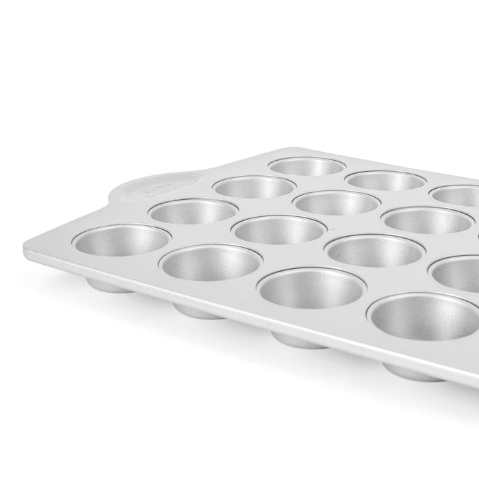 BETTY CROCKER Mini Muffin Pan
