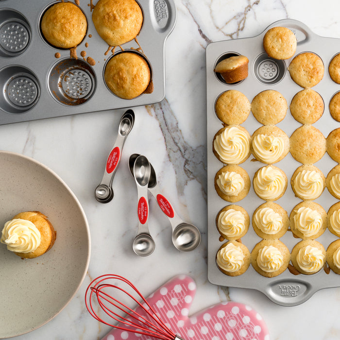 BETTY CROCKER Mini Muffin Pan