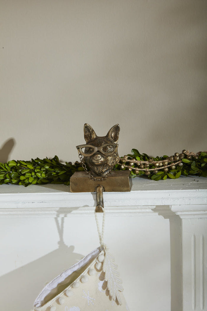 Eric and Eloise- Eloise Stocking Holder