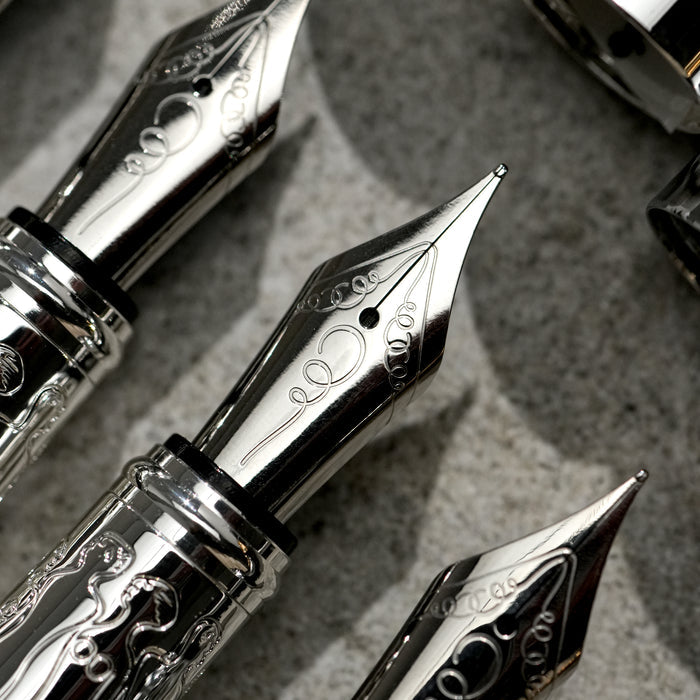 Fountain Pen- woman - silver - bottle green
