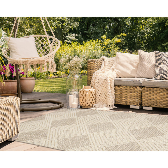 Liora Manne Dunes Modern Diamond Indoor Outdoor Area Rug Sand
