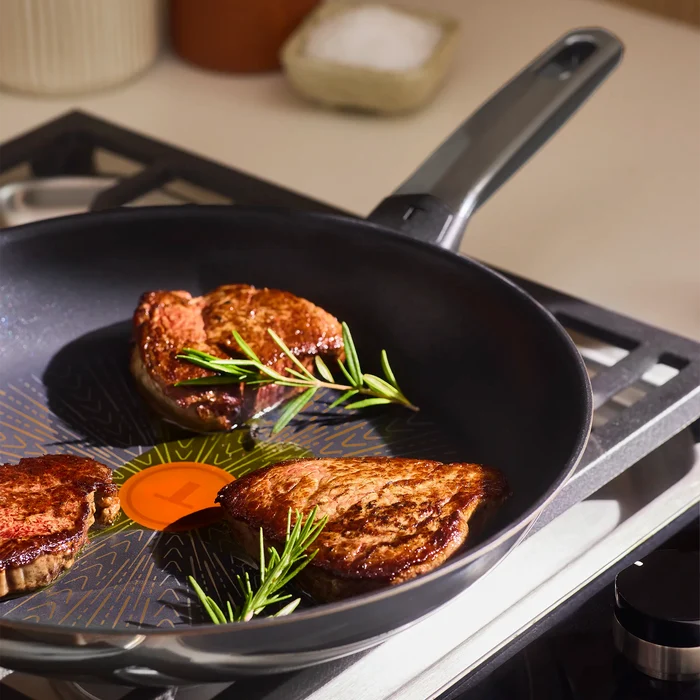 Tefal Emotion+ Flavors Induction Stainless Steel Oil Concentrating Non-Stick Frypan 28cm