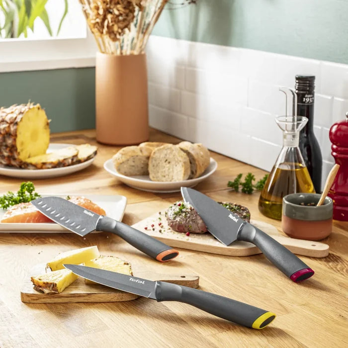 Tefal Fresh Kitchen Non-Stick Stainless Steel Set of 3 Kitchen Knives K122S324 in Use