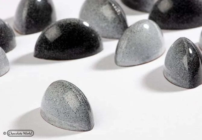 Textured Line Oval Chocolate Mold