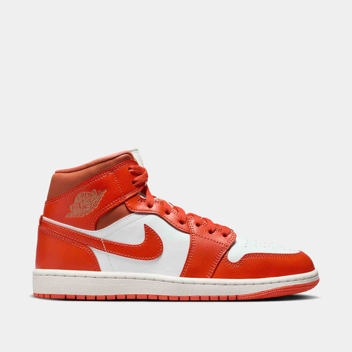 Side view of the Women's Air Jordan 1 Mid.